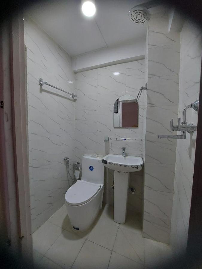 Om Bramha Hotel Катманду Екстериор снимка