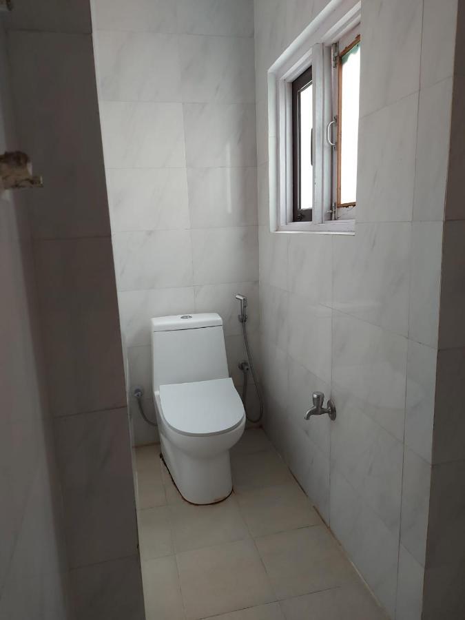 Om Bramha Hotel Катманду Екстериор снимка